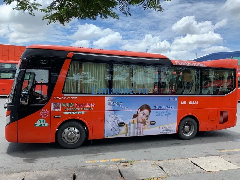 Tuyến bus Đà Lạt đi Xuân Trường là một trong những tuyến bus phục vụ cho việc di chuyển giữa hai địa điểm này. Tuyến bus này cung cấp dịch vụ đi lại thuận tiện và an toàn cho người dân và du khách, giúp kết nối các điểm đến và tạo điều kiện thuận lợi cho việc tham quan và khám phá Xuân Trường từ Đà Lạt.